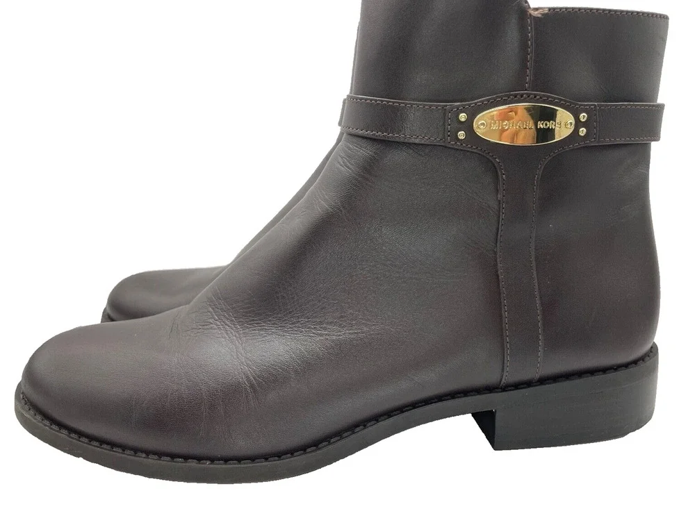 Michael Kors FINLEY Chocolate Brown Flat Bootie Ankle Boots Flat Size 9M USED